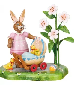 Hubrig, figurines pour enfant Lapins En Bois De Paques|Lapin De Paques En Bois Avec Poussins Dans Landau